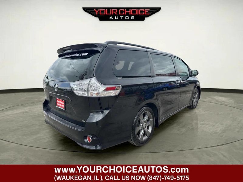 2015 Toyota Sienna 5dr 8-Passenger Van SE FWD - 23022356 - 4
