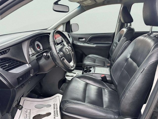 2015 Toyota Sienna 5dr 8-Passenger Van SE FWD - 23022356 - 8