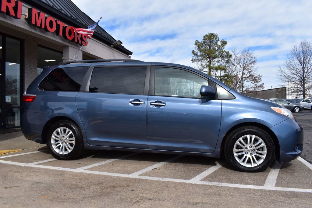 2015 Toyota Sienna 5dr 8-Passenger Van XLE FWD - 22770507 - 5