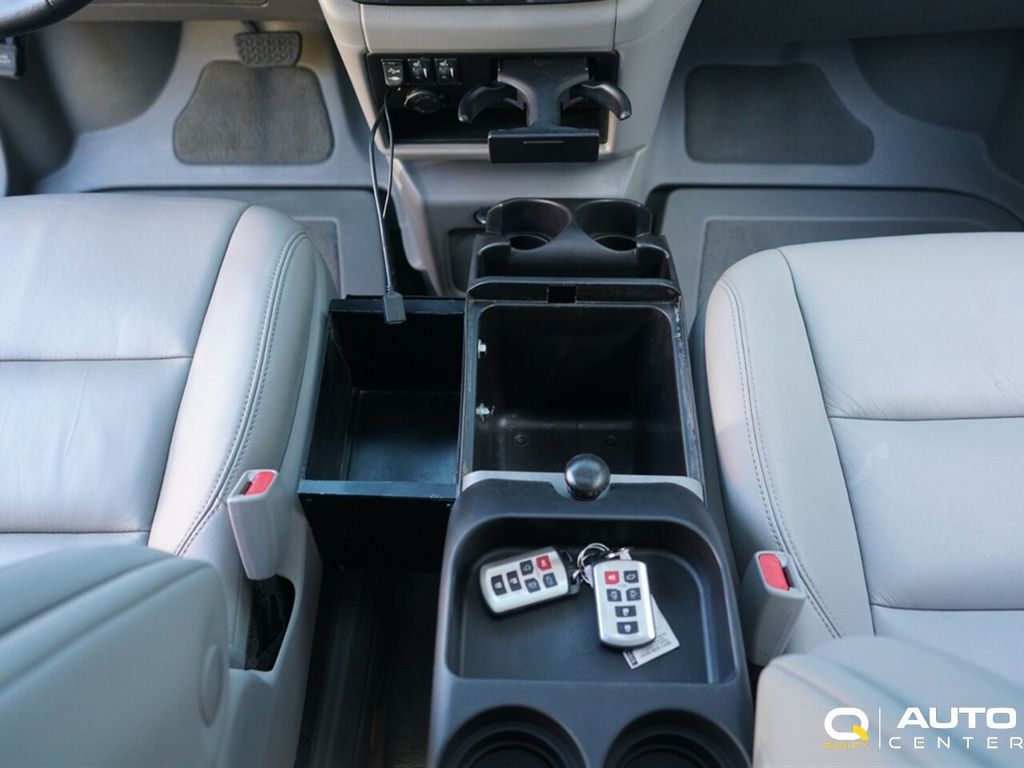 2015 Toyota Sienna 5dr 8-Passenger Van XLE FWD - 22906203 - 22