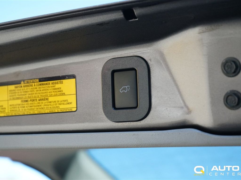 2015 Toyota Sienna 5dr 8-Passenger Van XLE FWD - 22906203 - 32