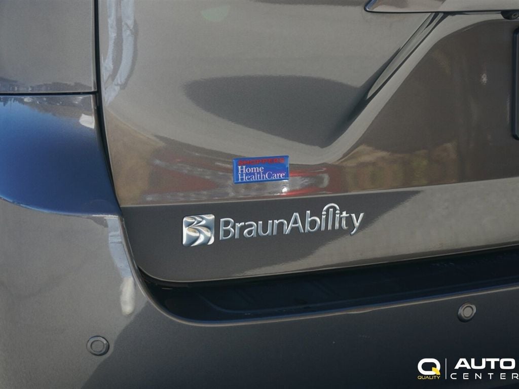 2015 Toyota Sienna 5dr 8-Passenger Van XLE FWD - 22906203 - 6