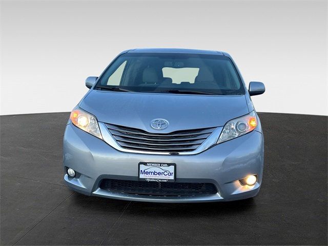 2015 Toyota Sienna 5dr 8-Passenger Van XLE FWD - 22984273 - 7