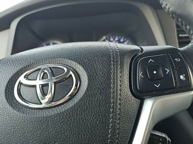 2015 Toyota Sienna 5dr 8-Passenger Van XLE FWD - 22971774 - 30