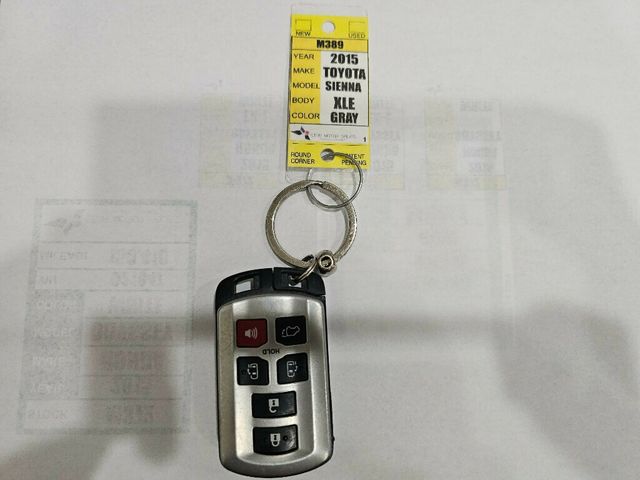 2015 Toyota Sienna 5dr 8-Passenger Van XLE FWD - 22971774 - 41