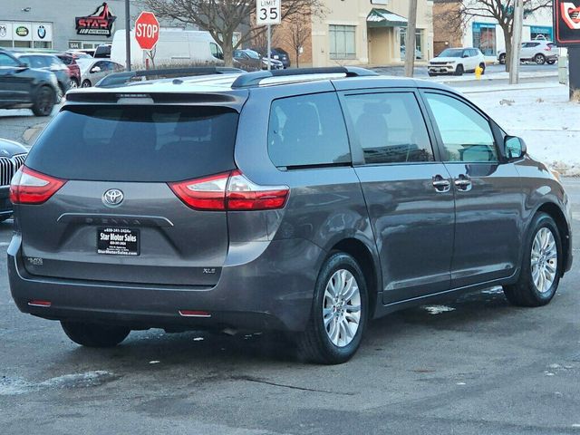 2015 Toyota Sienna 5dr 8-Passenger Van XLE FWD - 22971774 - 7