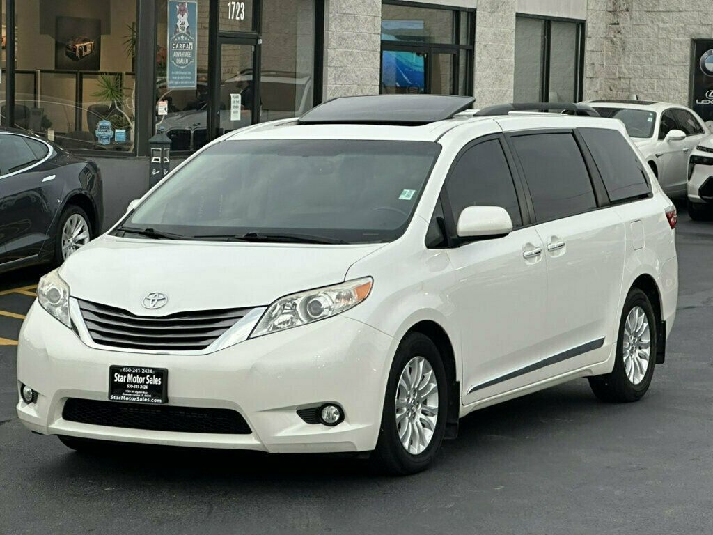 2015 Toyota Sienna 5dr 8-Passenger Van XLE FWD - 23066813 - 11