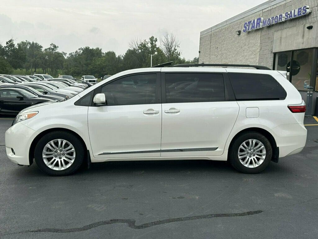 2015 Toyota Sienna 5dr 8-Passenger Van XLE FWD - 23066813 - 14