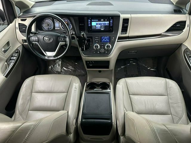 2015 Toyota Sienna 5dr 8-Passenger Van XLE FWD - 23066813 - 1