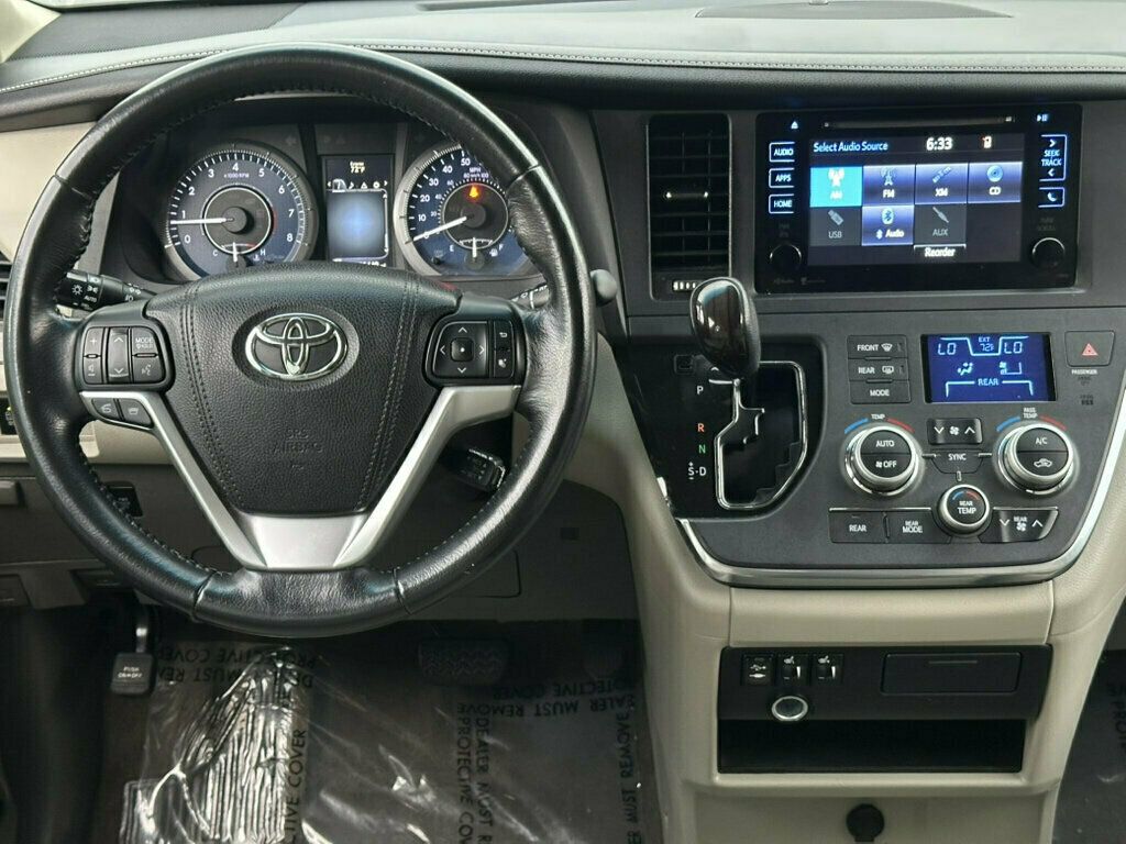 2015 Toyota Sienna 5dr 8-Passenger Van XLE FWD - 23066813 - 22