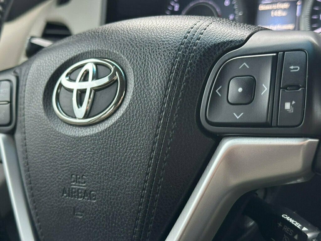2015 Toyota Sienna 5dr 8-Passenger Van XLE FWD - 23066813 - 27