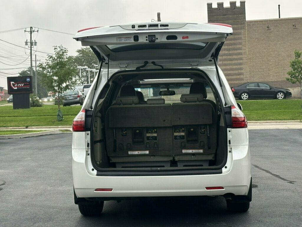 2015 Toyota Sienna 5dr 8-Passenger Van XLE FWD - 23066813 - 38