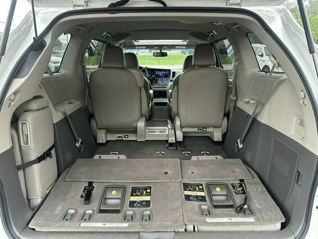 2015 Toyota Sienna 5dr 8-Passenger Van XLE FWD - 23066813 - 41