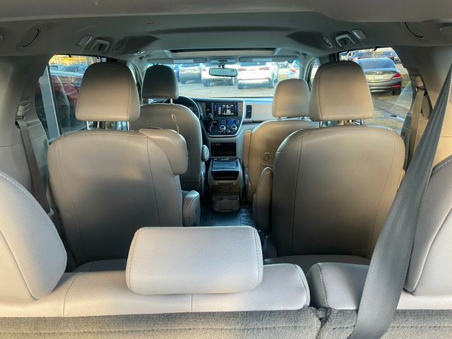 2015 Toyota Sienna 5dr 8-Passenger Van XLE Premium  FWD - 22305905 - 49