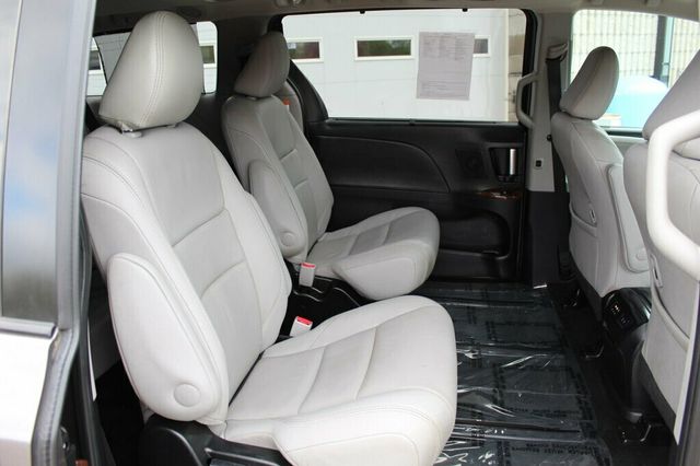 2015 Toyota Sienna AWD LIMITED PREMIUM W/ DVD PLAYER NAVIGATION, LEATHER, MOONROOF - 23012600 - 9