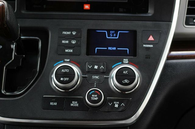 2015 Toyota Sienna AWD LIMITED PREMIUM W/ DVD PLAYER NAVIGATION, LEATHER, MOONROOF - 23012600 - 16