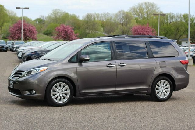 2015 Toyota Sienna AWD LIMITED PREMIUM W/ DVD PLAYER NAVIGATION, LEATHER, MOONROOF - 23012600 - 17