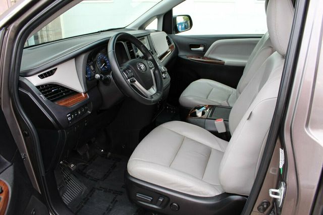 2015 Toyota Sienna AWD LIMITED PREMIUM W/ DVD PLAYER NAVIGATION, LEATHER, MOONROOF - 23012600 - 24