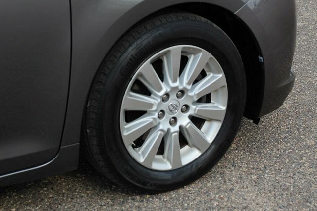 2015 Toyota Sienna AWD LIMITED PREMIUM W/ DVD PLAYER NAVIGATION, LEATHER, MOONROOF - 23012600 - 36