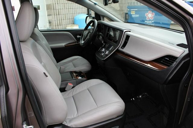 2015 Toyota Sienna AWD LIMITED PREMIUM W/ DVD PLAYER NAVIGATION, LEATHER, MOONROOF - 23012600 - 7