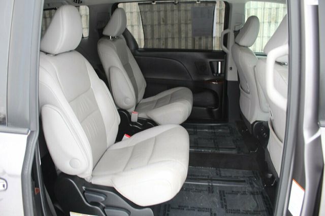 2015 Toyota Sienna AWD LIMITED PREMIUM W/ NAVIGATION, LEATHER, MOONROOF - 22965377 - 10