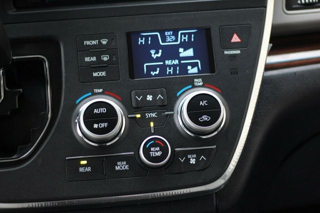 2015 Toyota Sienna AWD LIMITED PREMIUM W/ NAVIGATION, LEATHER, MOONROOF - 22965377 - 16