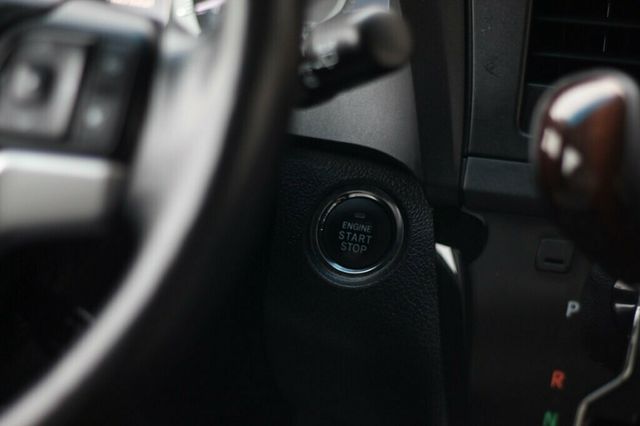 2015 Toyota Sienna AWD LIMITED PREMIUM W/ NAVIGATION, LEATHER, MOONROOF - 22965377 - 30