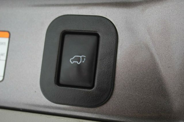 2015 Toyota Sienna AWD LIMITED PREMIUM W/ NAVIGATION, LEATHER, MOONROOF - 22965377 - 32