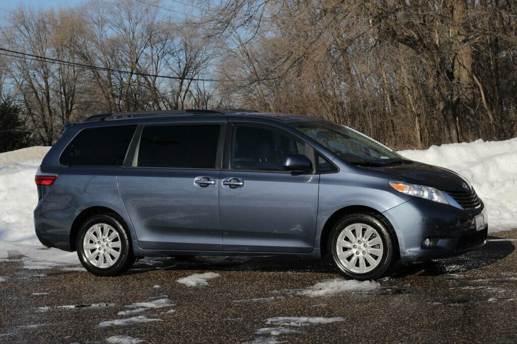 2015 Toyota Sienna AWD ONE OWNER XLE PREMIUM  - 22949919 | Video 1