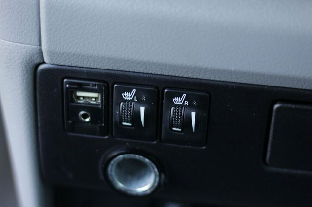 2015 Toyota Sienna AWD ONE OWNER XLE PREMIUM  - 22949919 - 17