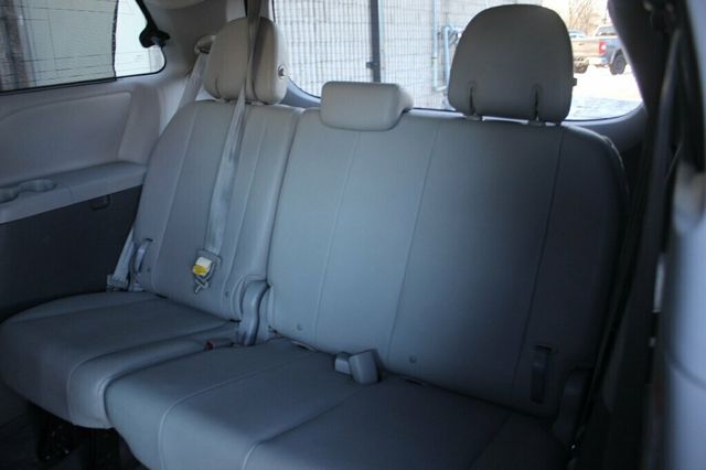 2015 Toyota Sienna AWD ONE OWNER XLE PREMIUM  - 22949919 - 29