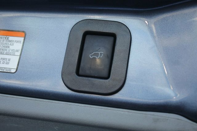 2015 Toyota Sienna AWD ONE OWNER XLE PREMIUM  - 22949919 - 32