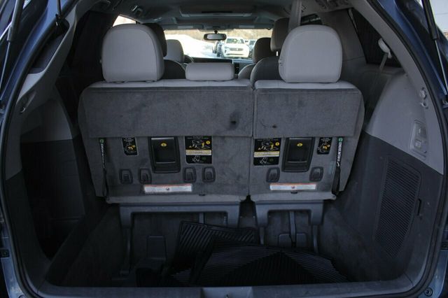 2015 Toyota Sienna AWD ONE OWNER XLE PREMIUM  - 22949919 - 33