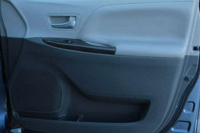 2015 Toyota Sienna AWD ONE OWNER XLE PREMIUM  - 22949919 - 5