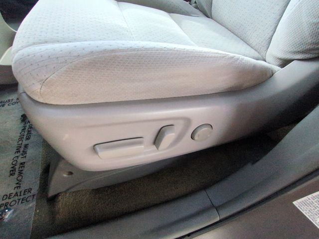 2015 Toyota Sienna LE - 22949502 - 12