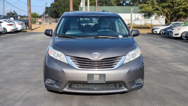 2015 Toyota Sienna LE - 22949502 - 2