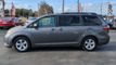 2015 Toyota Sienna LE - 22949502 - 4