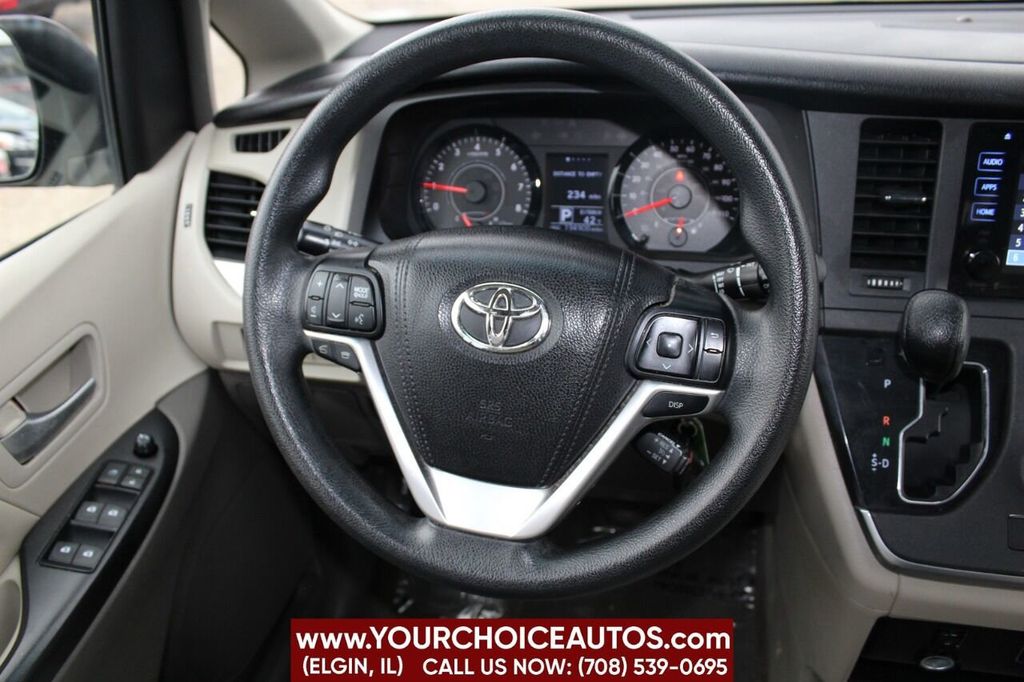 2015 Toyota Sienna LE 7 Passenger Auto Access Seat 4dr Mini Van - 22210254 - 23