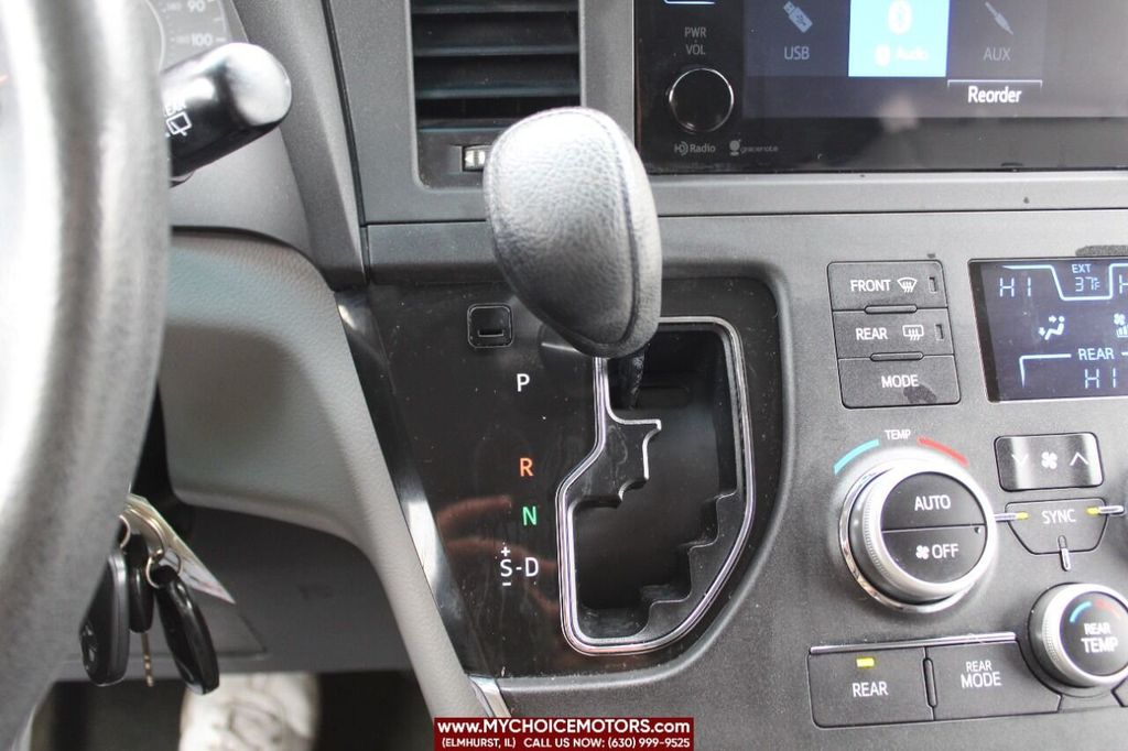 2015 Toyota Sienna LE 8 Passenger 4dr Mini Van - 22260196 - 22