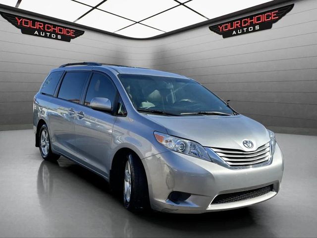 2015 Toyota Sienna LE 8 Passenger 4dr Mini Van - 22940954 - 11