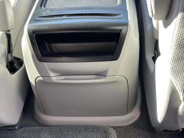 2015 Toyota Sienna LE 8 Passenger 4dr Mini Van - 22940954 - 26