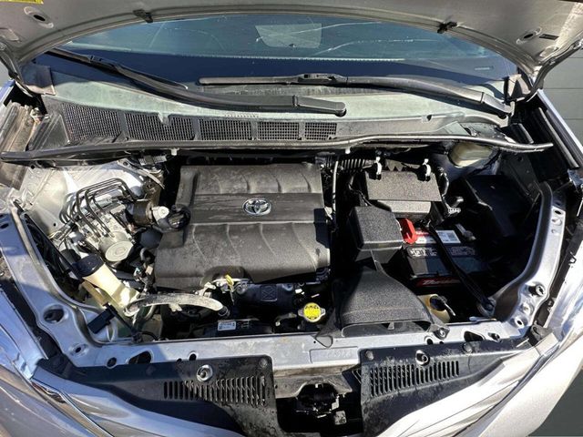 2015 Toyota Sienna LE 8 Passenger 4dr Mini Van - 22940954 - 32