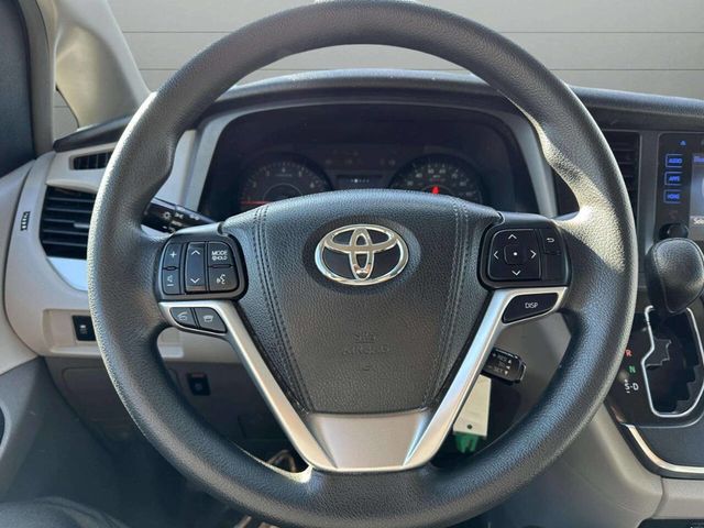 2015 Toyota Sienna LE 8 Passenger 4dr Mini Van - 22940954 - 36