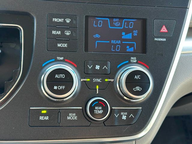 2015 Toyota Sienna LE 8 Passenger 4dr Mini Van - 22940954 - 48