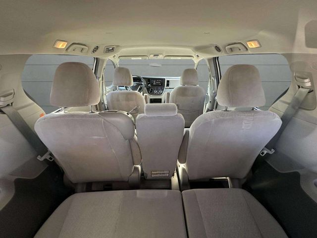 2015 Toyota Sienna LE 8 Passenger 4dr Mini Van - 22940954 - 8