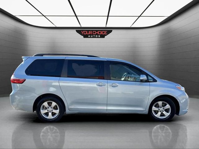 2015 Toyota Sienna LE 8 Passenger 4dr Mini Van - 22940957 - 10