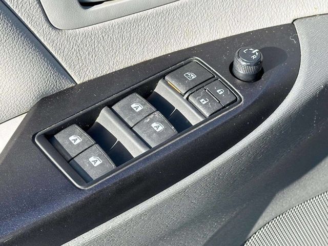 2015 Toyota Sienna LE 8 Passenger 4dr Mini Van - 22940957 - 14