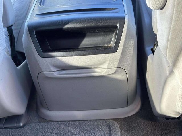 2015 Toyota Sienna LE 8 Passenger 4dr Mini Van - 22940957 - 28