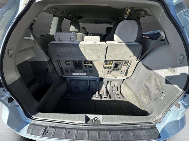 2015 Toyota Sienna LE 8 Passenger 4dr Mini Van - 22940957 - 5