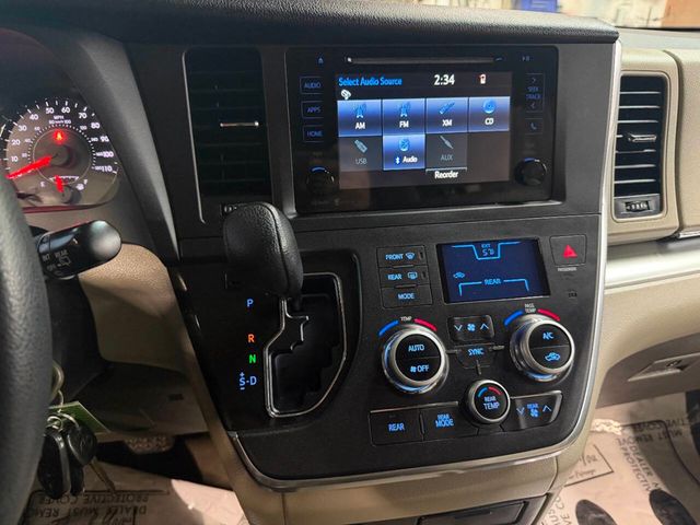 2015 Toyota Sienna LE 8 Passenger 4dr Mini Van - 22988608 - 36